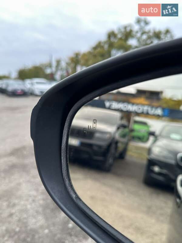 Седан Lexus ES 2015 в Белогородке