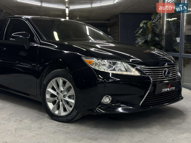 Седан Lexus ES 2015 в Одессе фото 4 Седан Lexus ES 2015 в Одессе