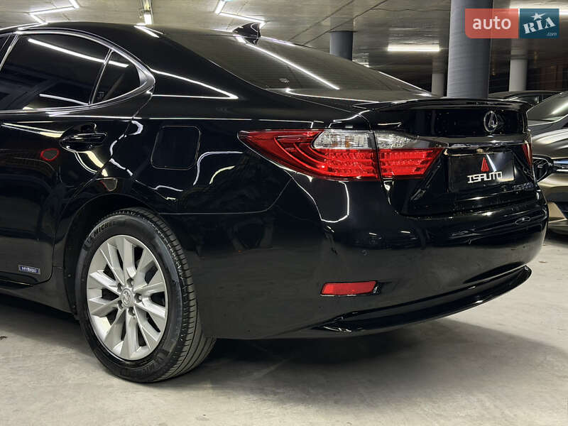 Седан Lexus ES 2015 в Одессе фото 13 Седан Lexus ES 2015 в Одессе