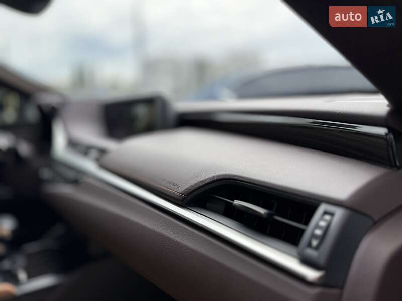 Седан Lexus ES 2020 в Киеве