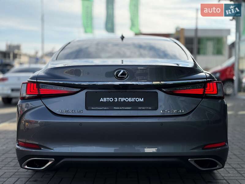 Седан Lexus ES 2020 в Киеве