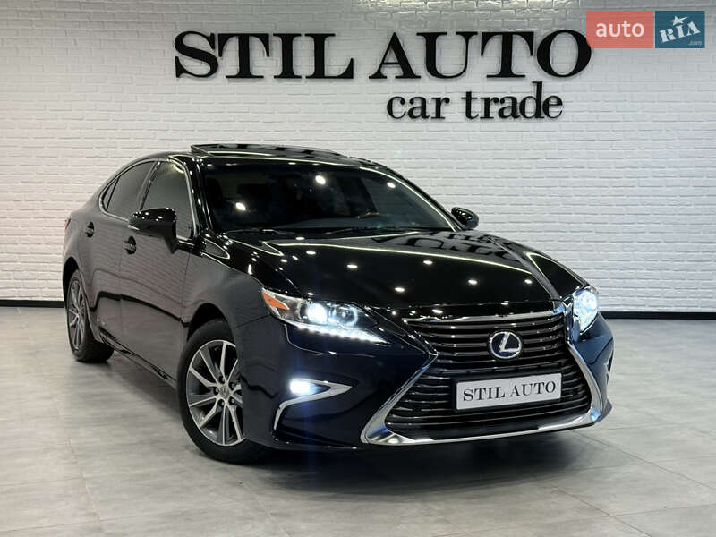 Седан Lexus ES 2016 в Одесі