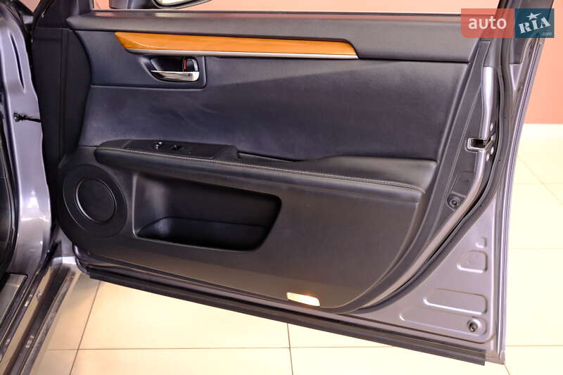 Седан Lexus ES 2014 в Одессе