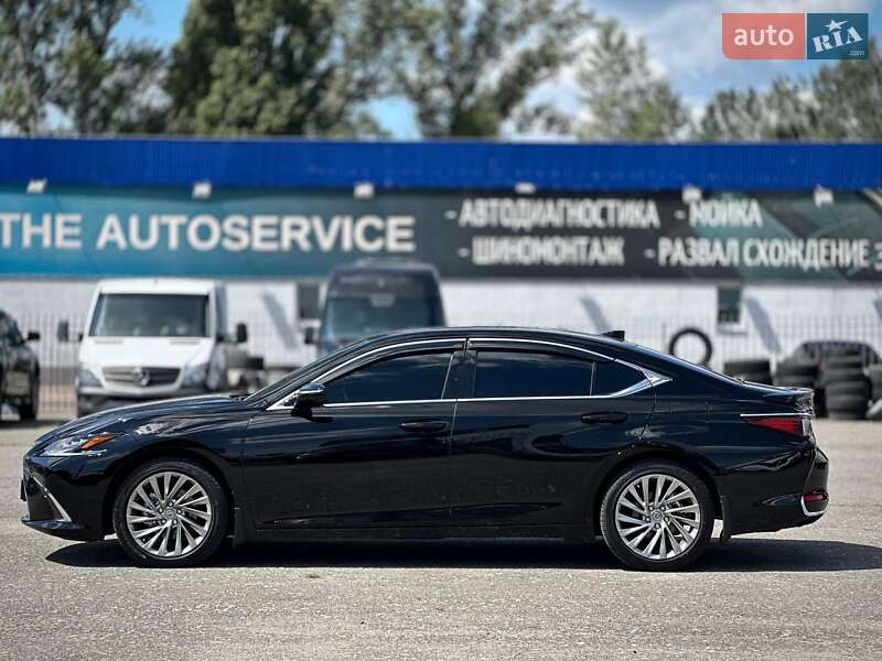 Седан Lexus ES 2024 в Киеве фото 10 Седан Lexus ES 2024 в Киеве
