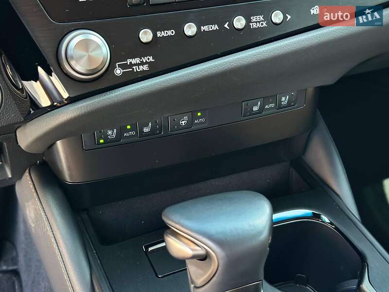 Седан Lexus ES 2024 в Киеве фото 51 Седан Lexus ES 2024 в Киеве