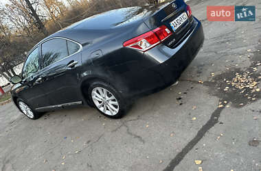 Седан Lexus ES 2010 в Києві