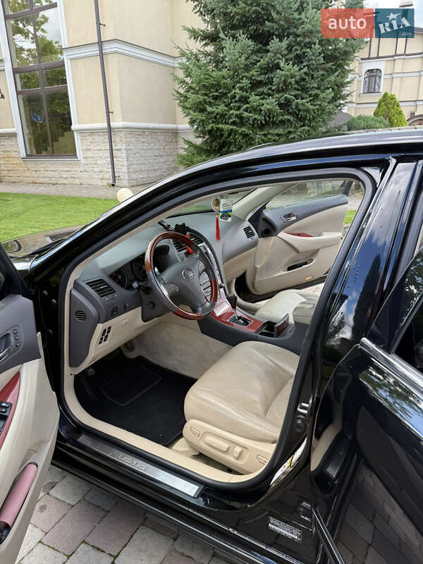 Седан Lexus ES 2008 в Сарнах