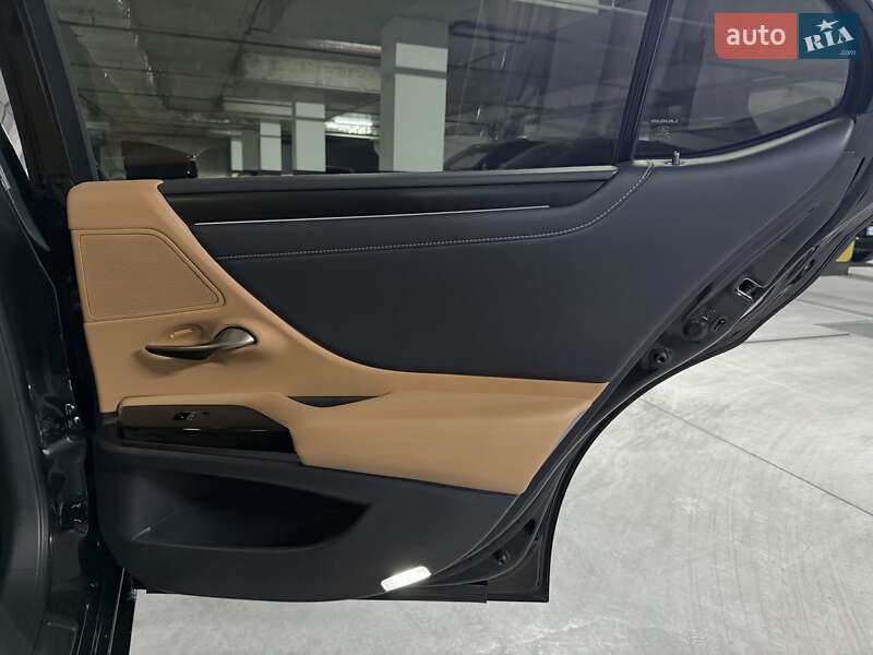 Седан Lexus ES 2022 в Днепре