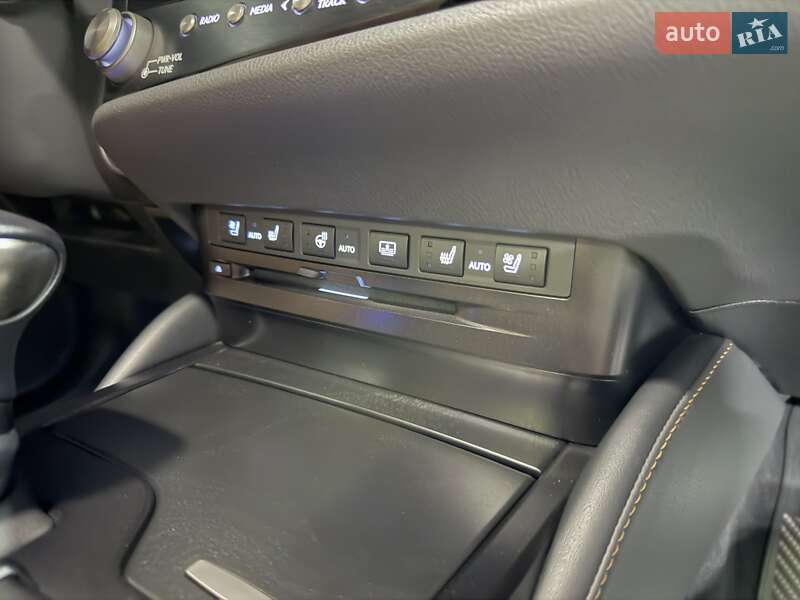 Седан Lexus ES 2022 в Днепре