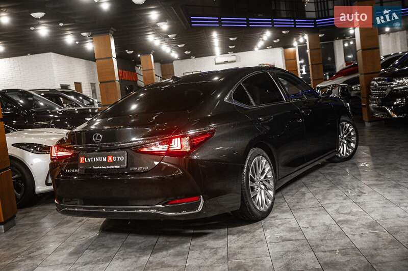 Седан Lexus ES 2019 в Одессе