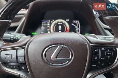 Седан Lexus ES 2018 в Ровно