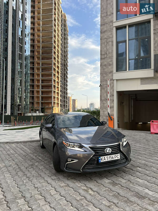 Седан Lexus ES 2013 в Києві фото 2 Седан Lexus ES 2013 в Києві