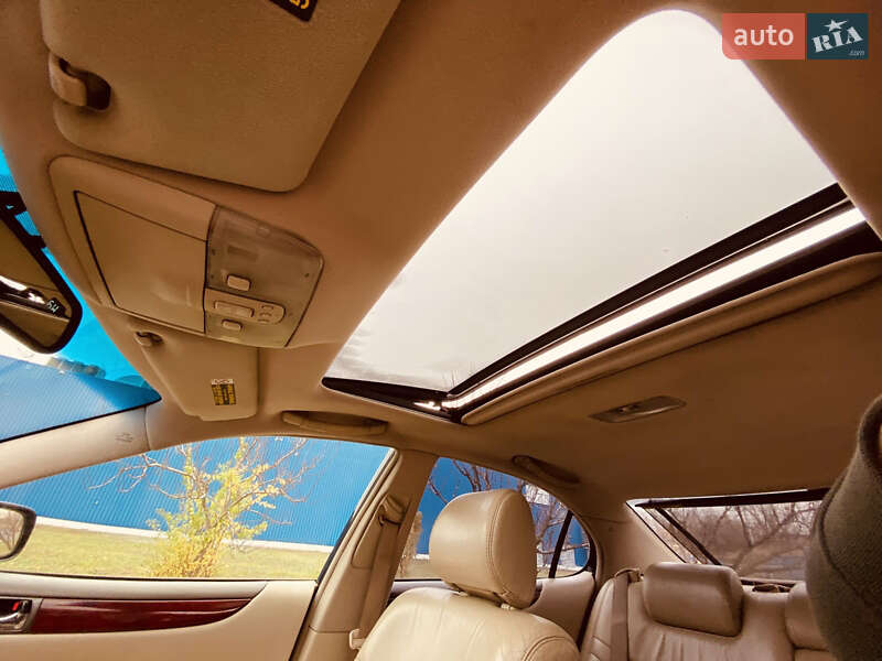 Седан Lexus ES 2003 в Харькове