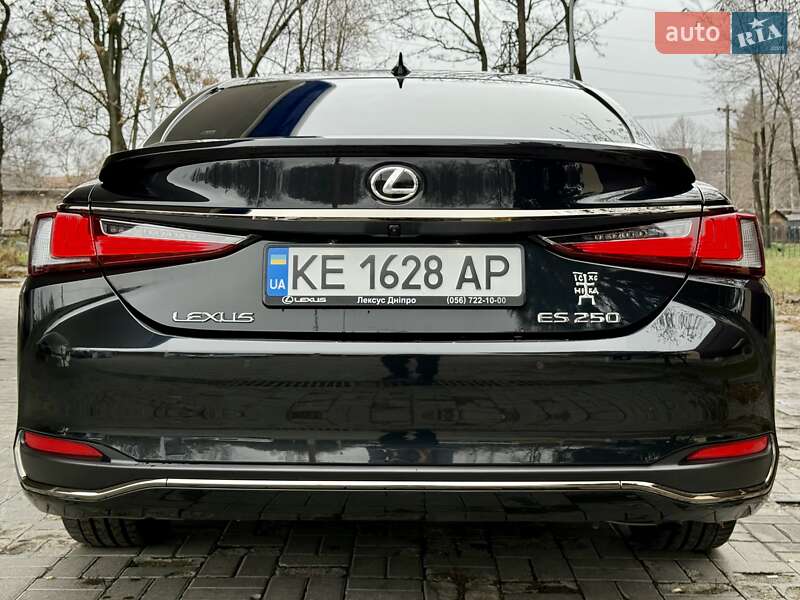 Седан Lexus ES 2023 в Днепре