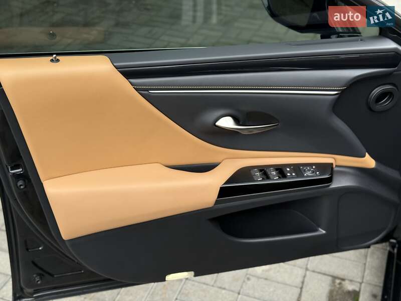 Седан Lexus ES 2023 в Днепре