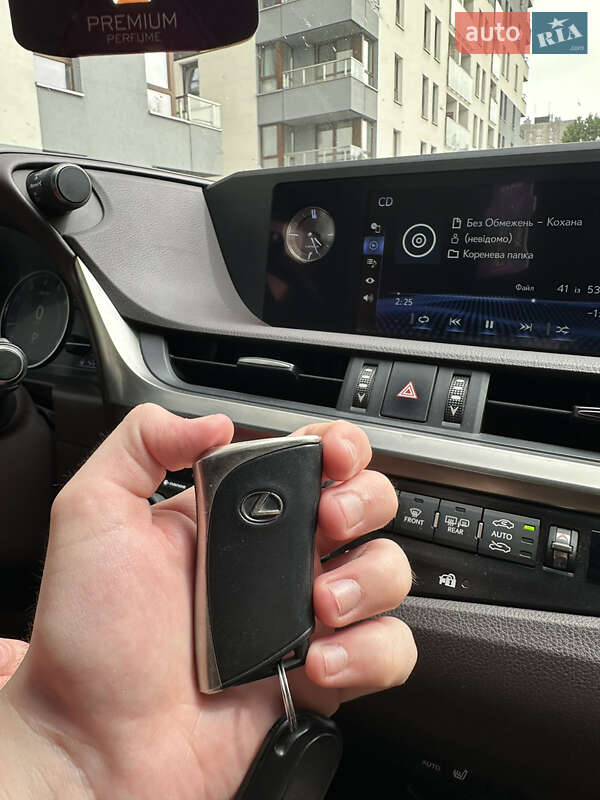 Седан Lexus ES 2018 в Луцьку фото 15 Седан Lexus ES 2018 в Луцьку