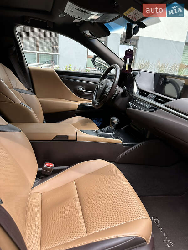 Седан Lexus ES 2018 в Луцьку фото 14 Седан Lexus ES 2018 в Луцьку