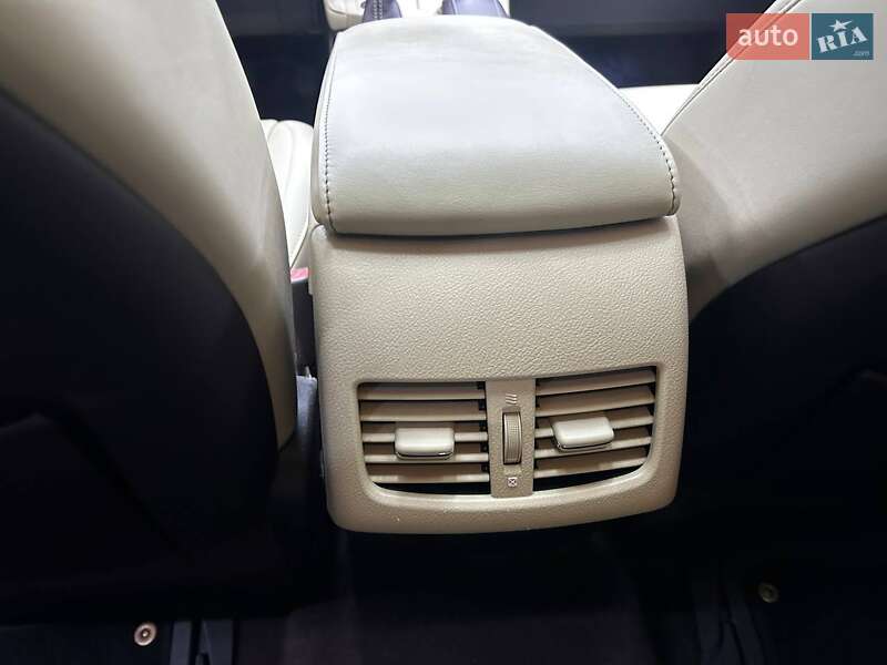 Седан Lexus ES 2015 в Чернівцях фото 14 Седан Lexus ES 2015 в Чернівцях