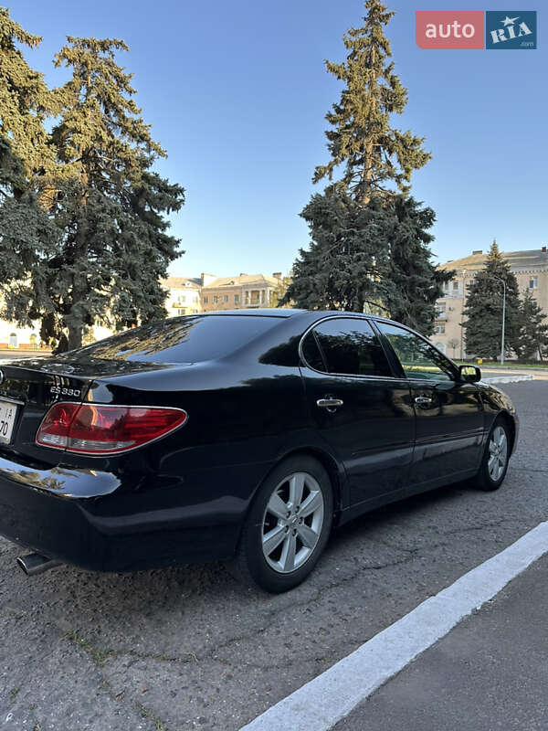 Седан Lexus ES 2004 в Чорноморську