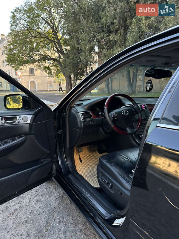 Седан Lexus ES 2004 в Чорноморську