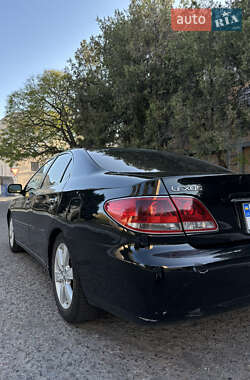 Седан Lexus ES 2004 в Чорноморську