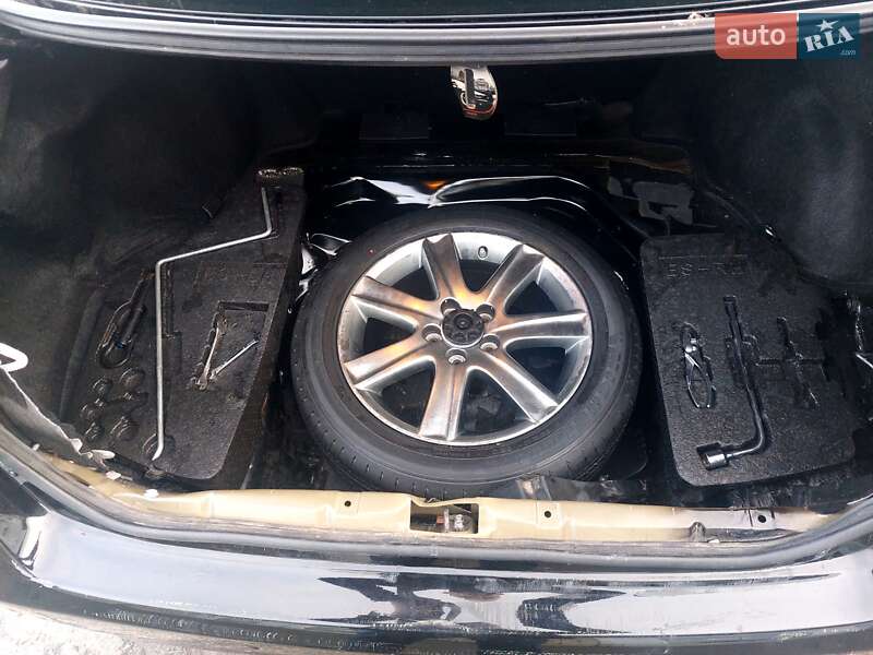 Седан Lexus ES 2008 в Виннице