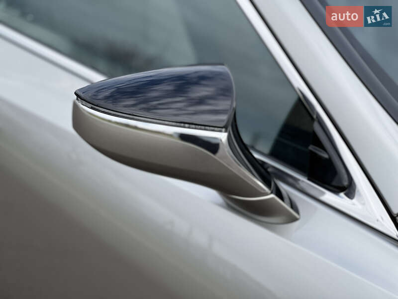 Седан Lexus ES 2024 в Ровно