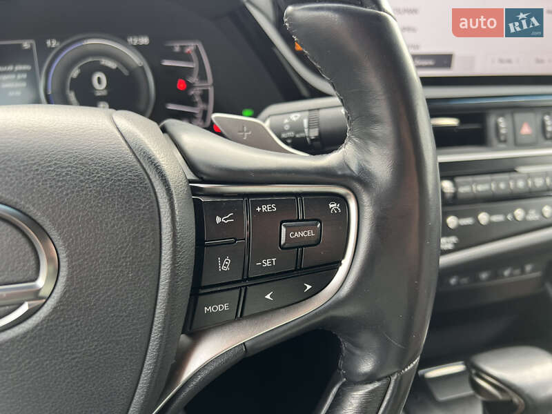 Седан Lexus ES 2024 в Ровно