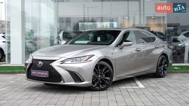 Седан Lexus ES 2023 в Львові фото Седан Lexus ES 2023 в Львові