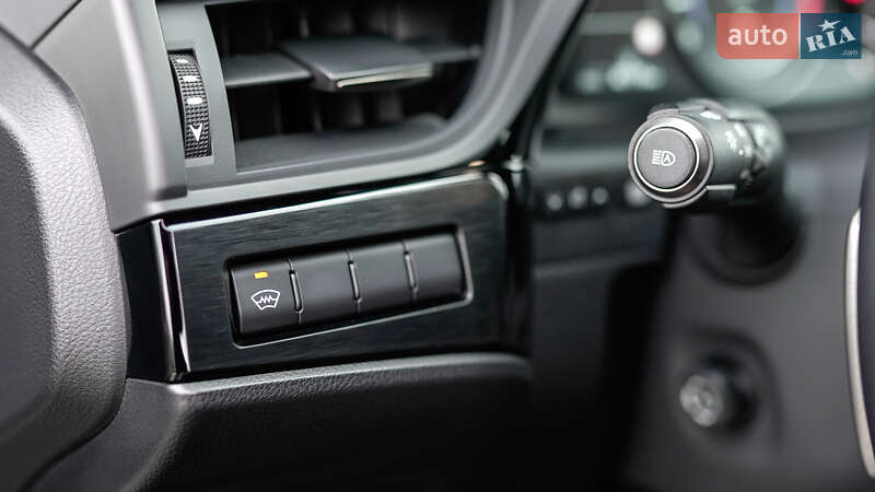 Седан Lexus ES 2023 в Львові фото 17 Седан Lexus ES 2023 в Львові