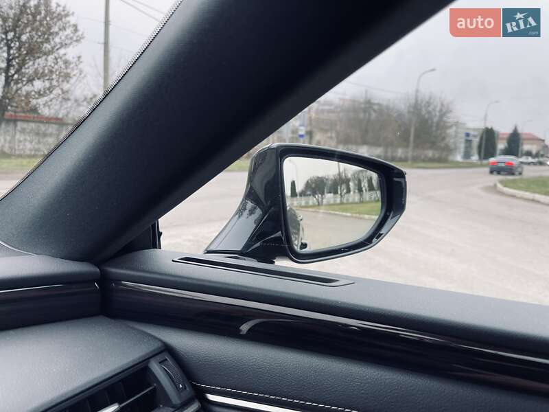 Седан Lexus ES 2019 в Ровно