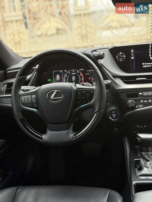 Седан Lexus ES 2020 в Киеве фото 16 Седан Lexus ES 2020 в Киеве