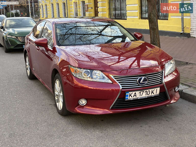 Седан Lexus ES 2014 в Киеве фото 26 Седан Lexus ES 2014 в Киеве