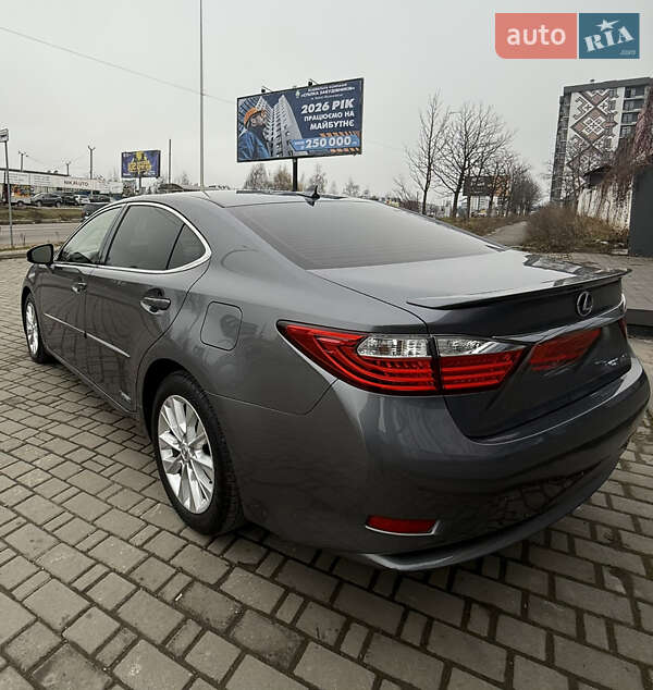 Седан Lexus ES 2014 в Ивано-Франковске фото 2 Седан Lexus ES 2014 в Ивано-Франковске