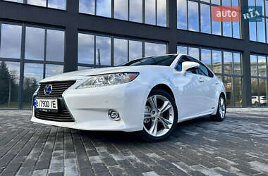 Седан Lexus ES 2013 в Полтаві