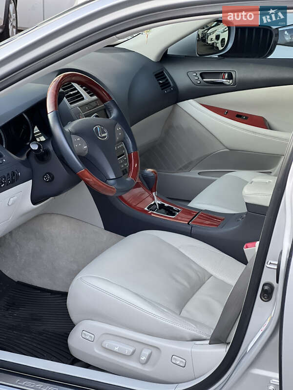 Седан Lexus ES 2006 в Одесі