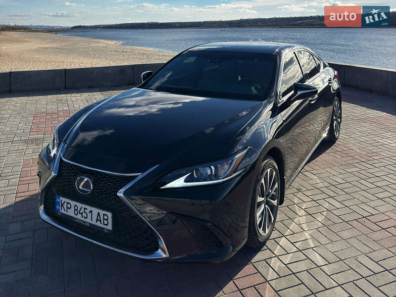 Седан Lexus ES 2021 в Запоріжжі