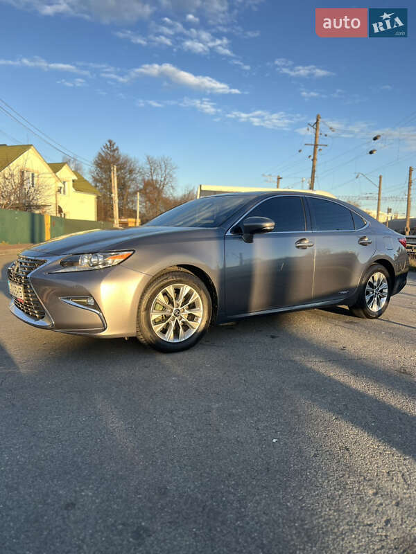 Седан Lexus ES 2013 в Софиевской Борщаговке