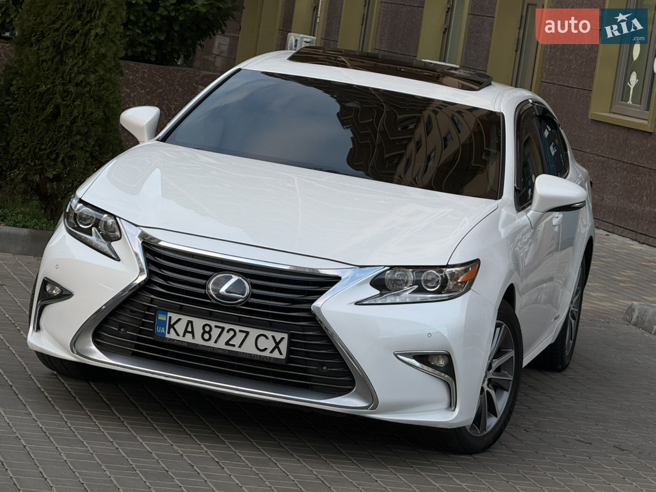 2016 Lexus ES - мініатюра 19