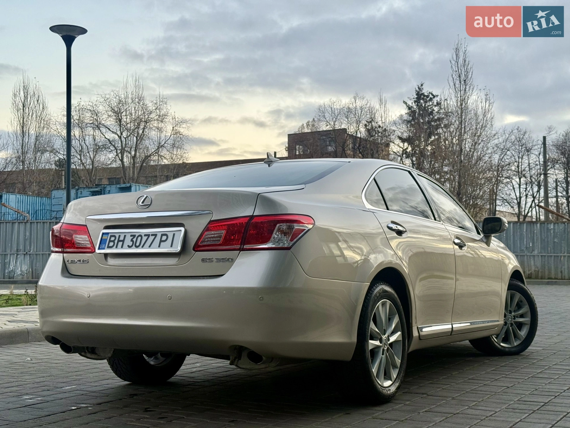 2010 Lexus ES - мініатюра 16