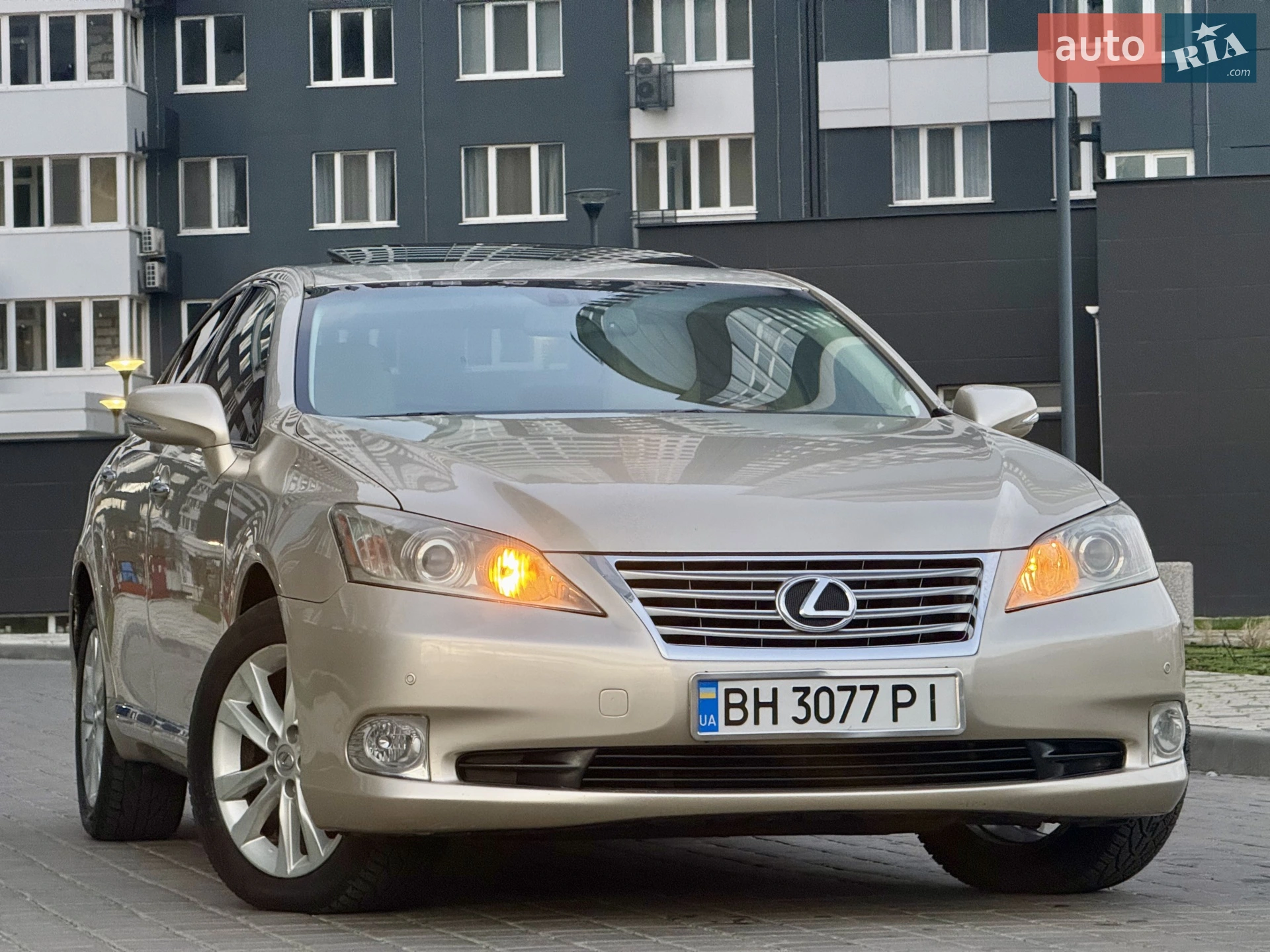 2010 Lexus ES - мініатюра 19