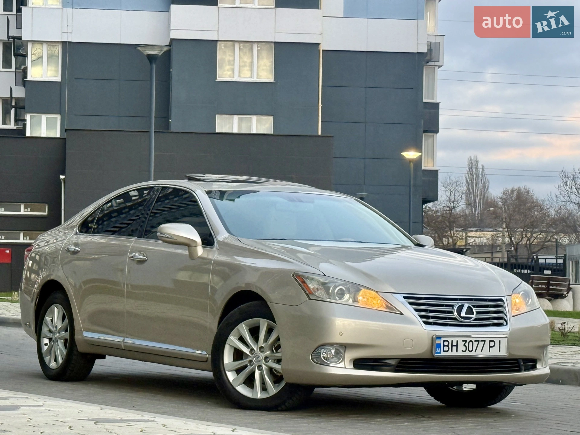 2010 Lexus ES - мініатюра 22