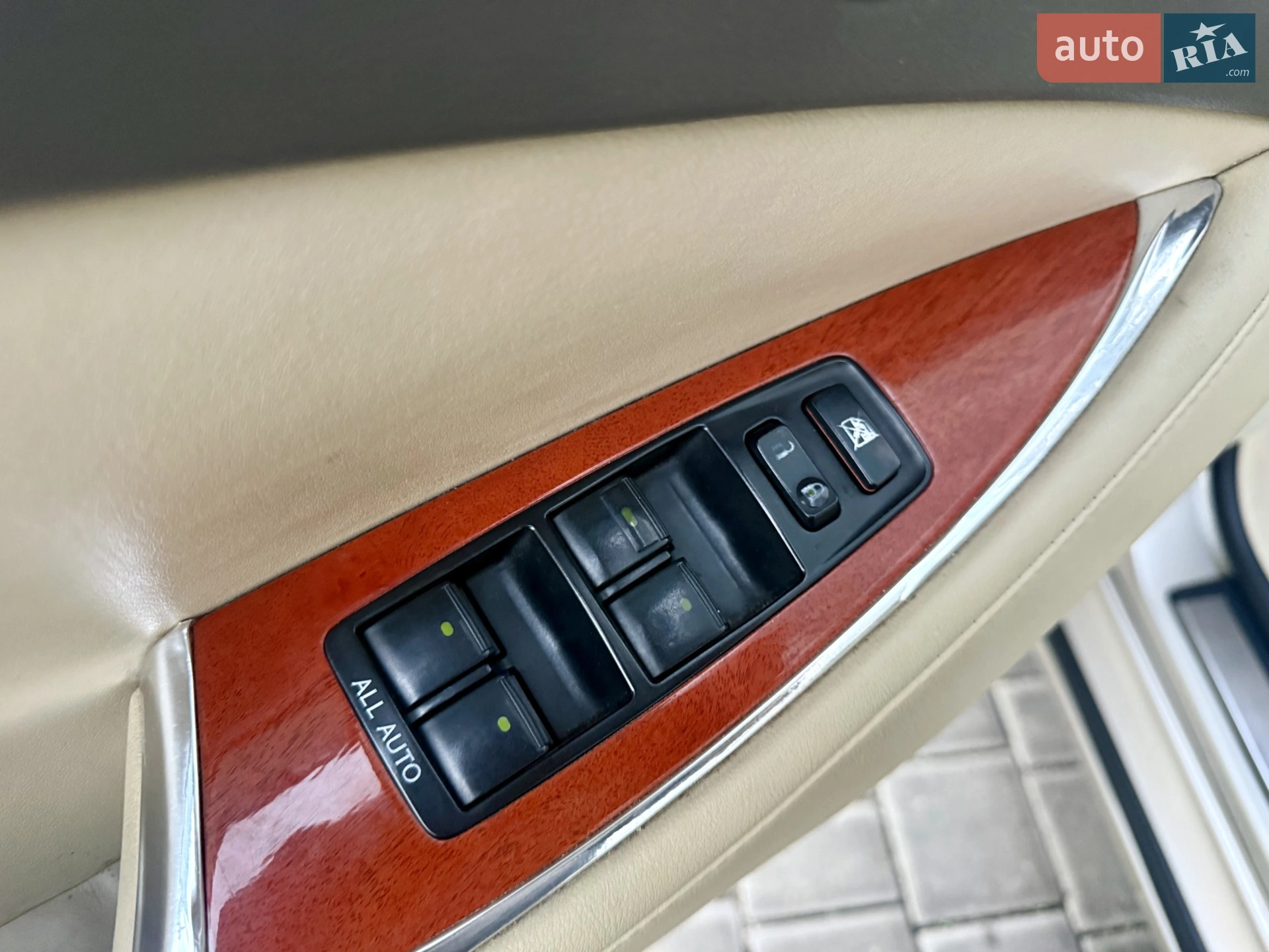 2010 Lexus ES - мініатюра 31