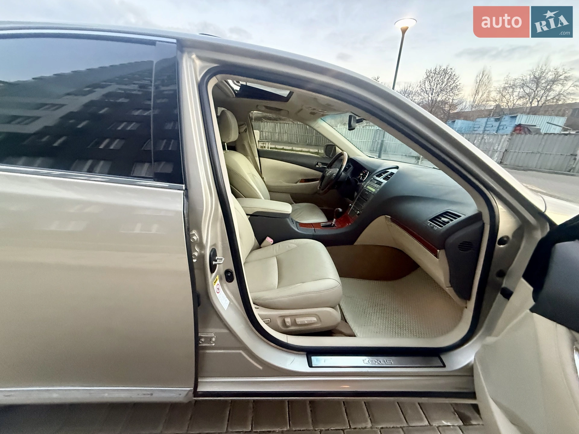 2010 Lexus ES - мініатюра 47