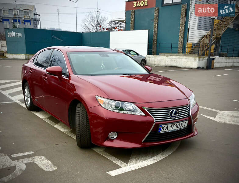Седан Lexus ES 2014 в Киеве фото 33 Седан Lexus ES 2014 в Киеве