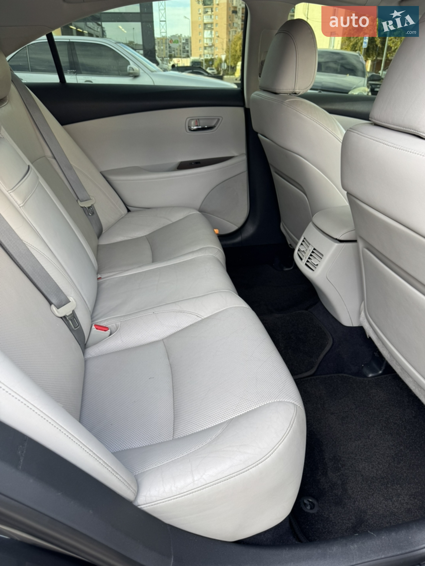 2011 Lexus ES - мініатюра 17