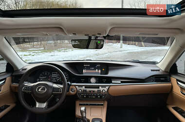 Седан Lexus ES 2016 в Сумах