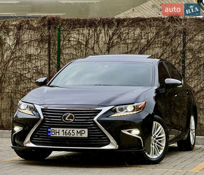 Седан Lexus ES 2018 в Одесі