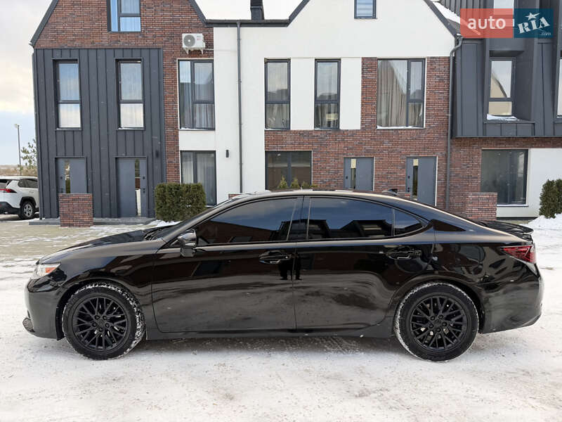 Седан Lexus ES 2014 в Умани