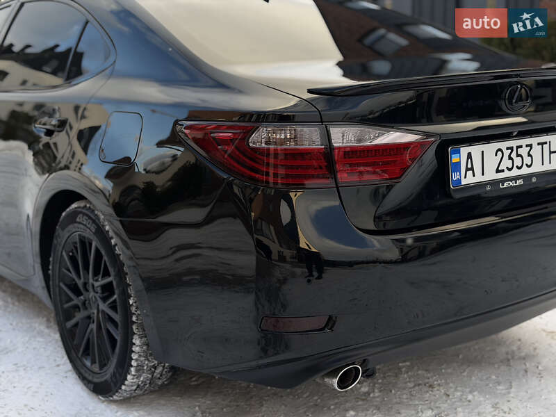 Седан Lexus ES 2014 в Умани